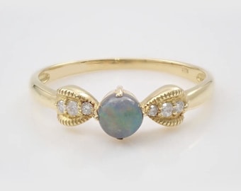 Ethiopian Opal Cabochon Ring 14K Gold Opal Vintage Wedding Ring Ethiopian Opal Proposal Ring Women Gifted October Stone Valentine Ceremony