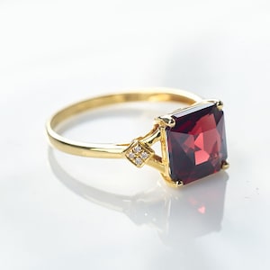 Red Garnet Classic Solitaire Engagement Ring 9K Gold Garnet Octagon Valentine Ring January Birthstone Everyday Worn Art Deco Garnet 9K Ring.