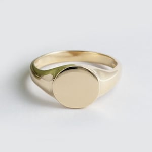 Classic Signet Statement Ring 10.00mm Round Top Signet Valentine Ring Plain Metal Signet Anniversary Ring, 14K Unisex Style Fine Signet Ring