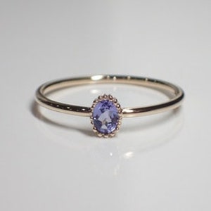 5 x 4 mm tanzanit minimalistisk ring 14K tanzanit unik frieriring stiftset tanzanit solitär gåvoring dagligen buren december födelsesten.