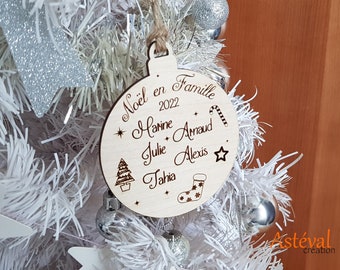 Boule de Noël en bois personnalisée famille prénoms joyeux noêl - Noël en famille