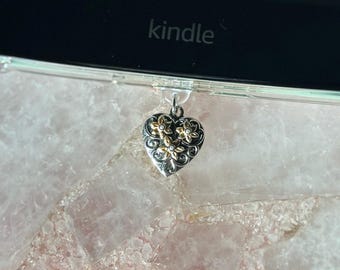 Floral Heart Kindle Charm | USB-C Dust Plug | usbc Phone Charm