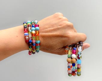 Wikkelarmband met bohokralen: kleurrijke sieraden geheugendraad
