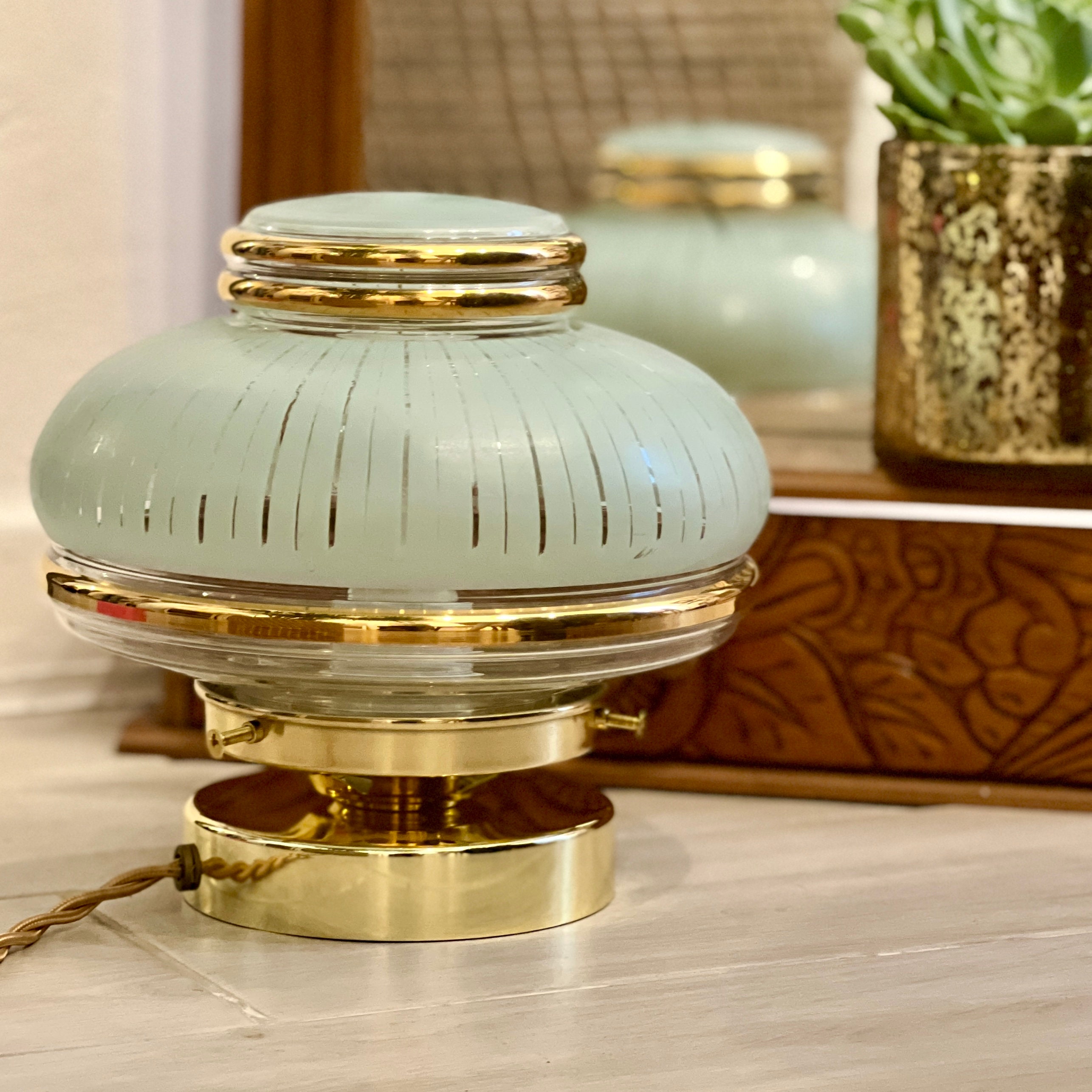 Lampe à Poser avec Son Globe Vintage Vert Amande