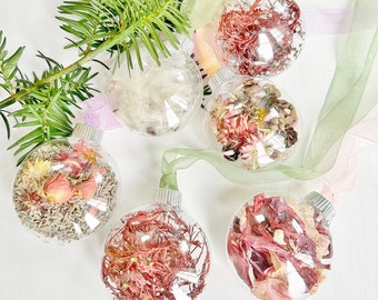Dried flower ornament - plastic disc ornament filled with real flowers - organza ribbon - seasonal holiday decor - Christmas gift