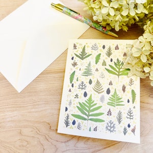 Falling Snow - Tarjeta de felicitación en blanco con flores prensadas impresas - tarjeta navideña - tarjeta de Navidad - tarjeta doblada 5x7 y sobre (M/CARD HOL 1)
