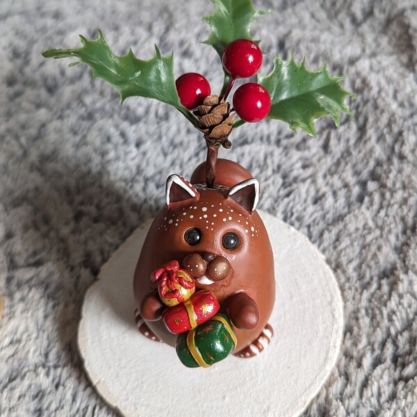 Chat pain d'épices et chocolat avec sucres d'orges, guirlande de Noël, gingerbread biscuits sablés flocon et cadeaux au choix