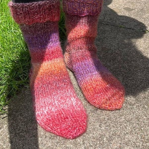 59 colours super warm chunky wool Mama socks image 2