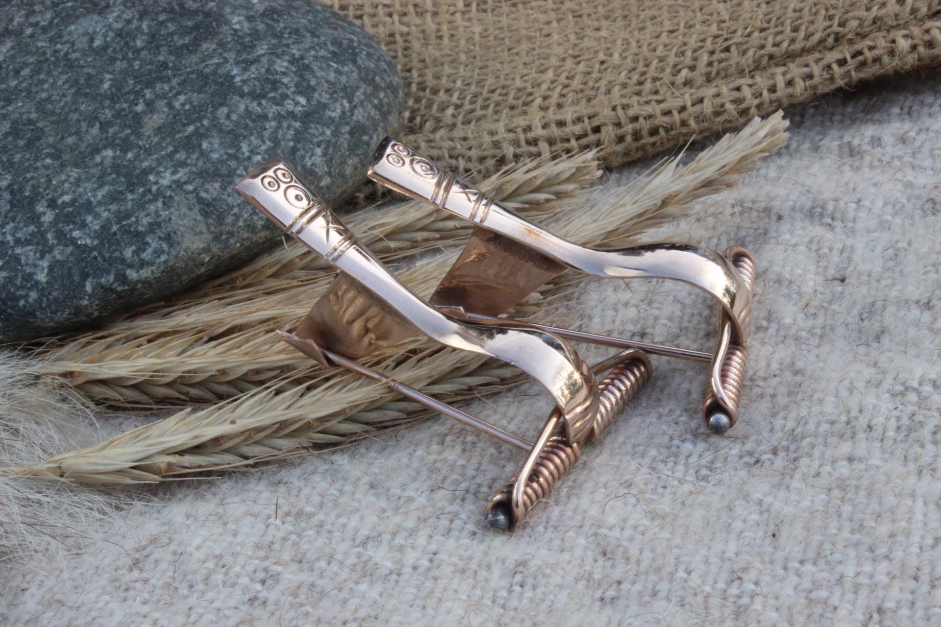 Fibula with high needle holder set of 2 Germanic Germanic brooch Fibula Reenactment Elbe Germanic garment clasp Garment clasp 2nd-4th century AD F3