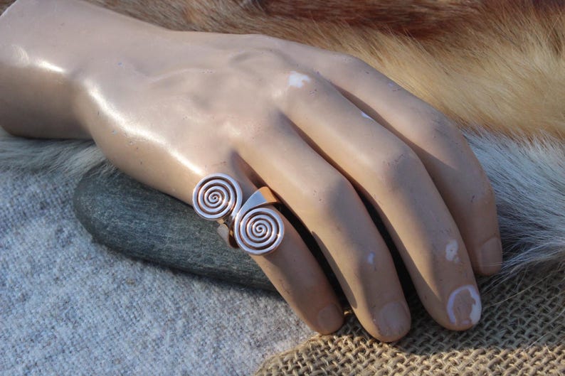 Fingerberge Fingerring Hallstatt Period Bronze Age Iron Age Spiral