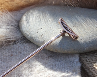 Cypriot bow pin, garment pin, Early Bronze Age Bronze Age hairpin, bow head pins made of bronze. 17.-16. Century BC SK09