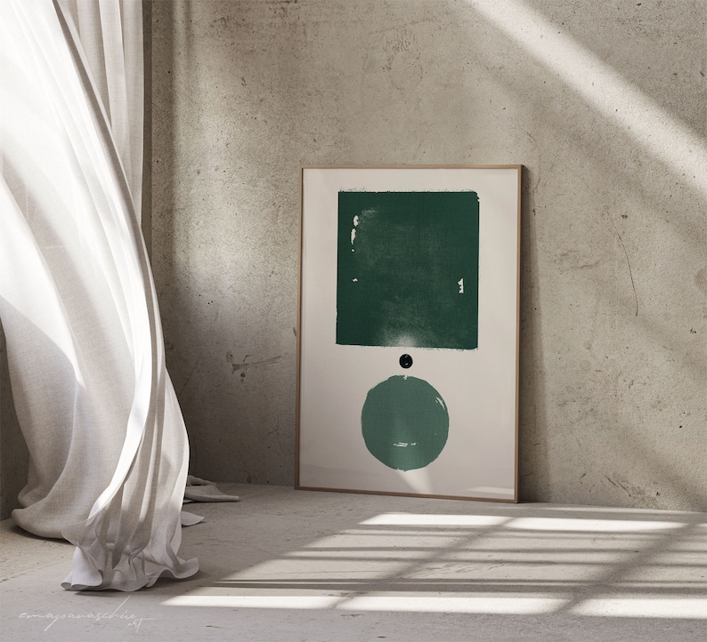 Peut inclure: Une impression d'art abstrait encadr&eacute;e avec un carr&eacute; et un cercle verts sur un fond blanc.