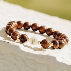 Pulsera de cuentas con nombre inicial personalizado tibetano Mala Buddha con dije de letra colgante con cuentas chapadas en oro regalo de joyería para hombres