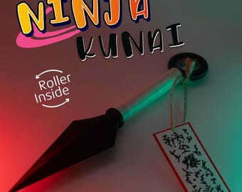 Ninja Kunai mit einer Rolle im Inneren