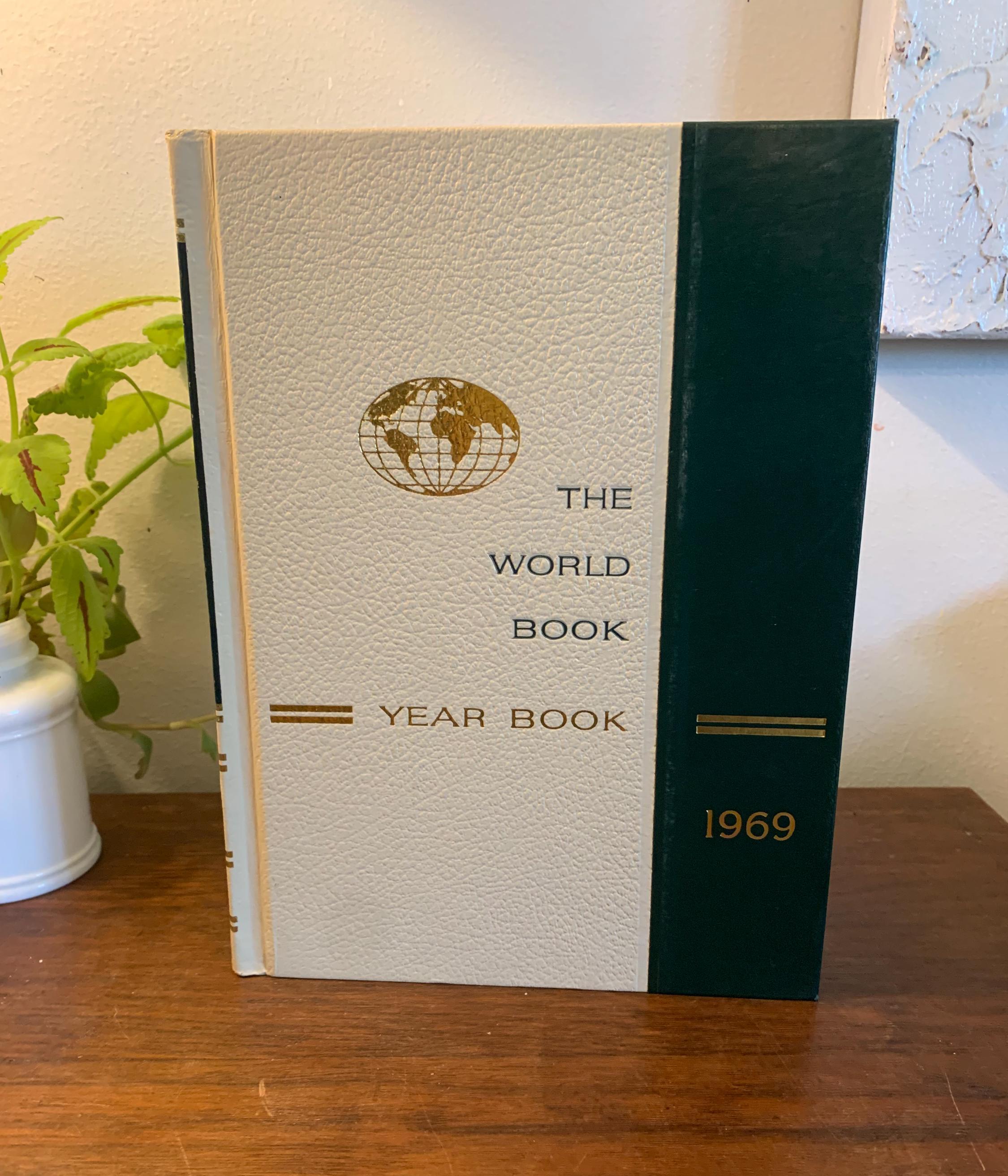 Vintage the World Book Encyclopedia Year Book 1969, A Review
