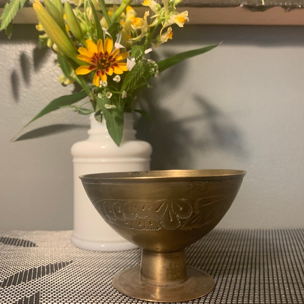 Vintage Brass Boho Etched Detail Small Trinket  Dish Pedestal Bowl