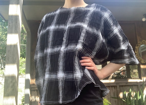 stretchy plaid shirt