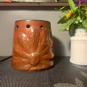 Vintage Scentsy Boho Chic Wax/Candle Warmer, Base only