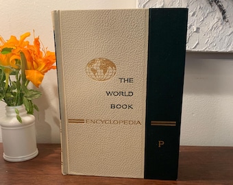 Vintage The World Book Encyclopedia 1961 Featuring all things starting with the letter &quot;P&quot;. Please read the description.