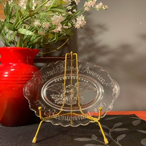 Vintage United States of America 1776 Bicentennial 1976 Embossed Oval Plate