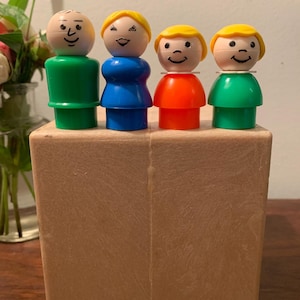 Vintage Fisher Price Little People Family (Little Girls are HARD TO FIND) Please read the description.