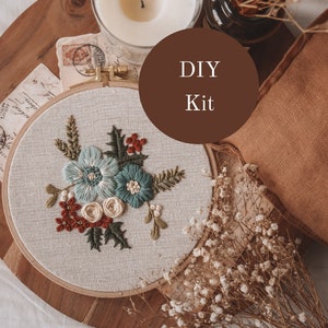 Embroidery Kit - Hand Embroidery Pattern - Embroidery Designs - Winter Embroidery - DIY Embroidery Hoop - Beginner Embroidery Pattern