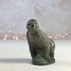 Vintage Wade English Whimsies, Miniature Porcelain Animal Figurines,Made in England, Sets 6-12 (1975-1980)