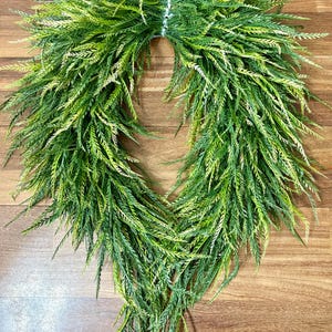 Flowing real-feel faux saw grass with natural movement and texture