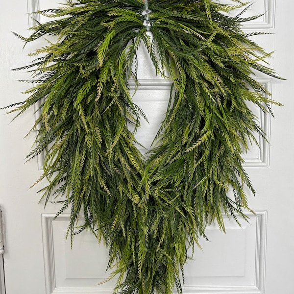 NO BOW Saw Grass Wreath, Cascading Green Wreath, Year Round Green Wreath, Neutal Wreath, Front Door Wreath. Add your own bow preference.