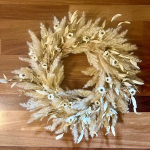 Neutral Wreath