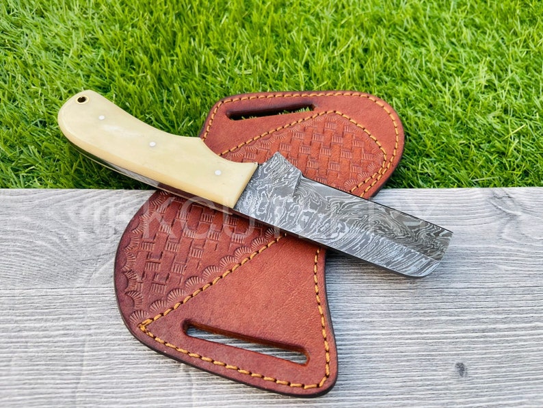 Cowboy Bull Cutter Knife With Damascus Blade and Pan Cake Leather