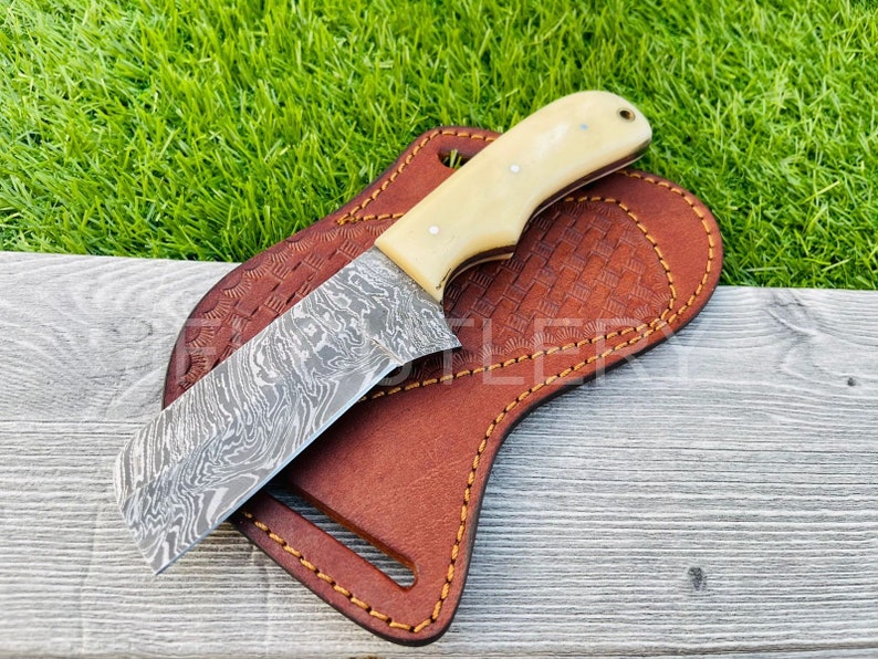 Cowboy Bull Cutter Knife With Damascus Blade and Pan Cake Leather