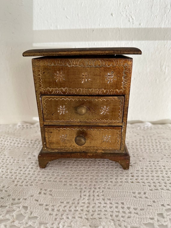 Italian Florentine jewelry box