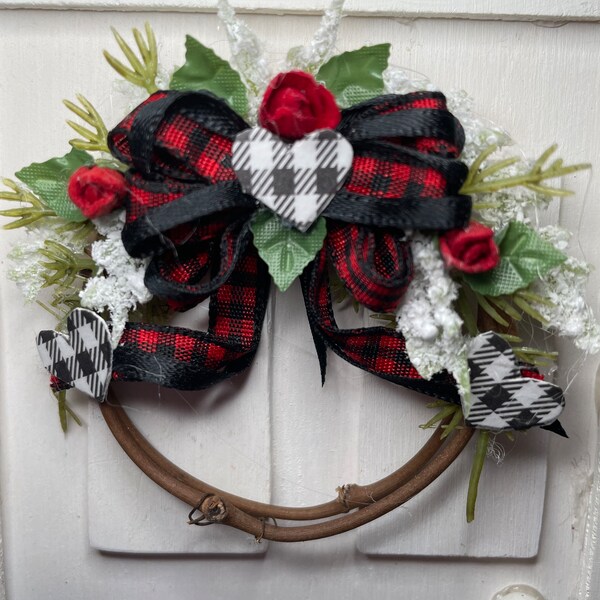 Miniature Dollhouse Red Rose Grapevine Wreath—Mini Buffalo Check Heart Wreath