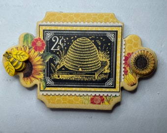 Dollhouse Miniature Honeycomb Bee Wreath w/ Sunflowers
