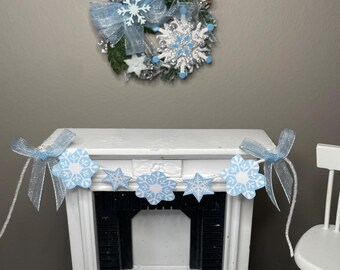 Dollhouse 1:12 Miniature Christmas Snowflake Garland/Banner 4 1/2”—Miniature White and Blue Snowflake Garland—Mini Xmas Decor