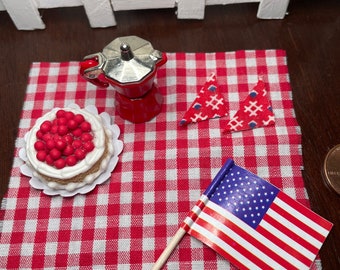 Dollhouse Miniature July 4th Pinic Blanket/Napkins & American Flag—Mini Independence Day Picnic Decor