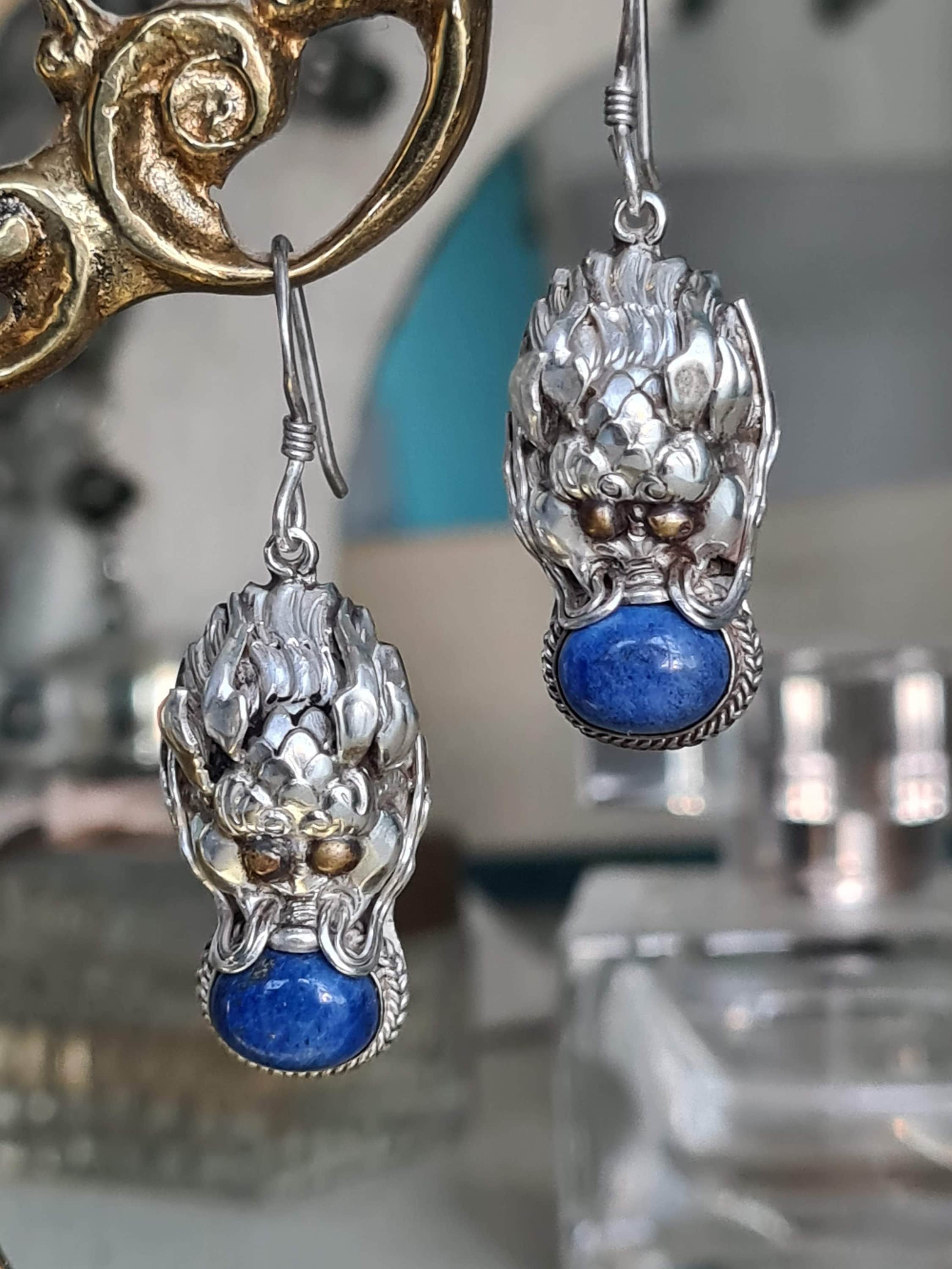 Boucles D'oreilles Vintage Signe Chinois Beige - Fermoirs à Vis En Métal Argenté - Occasion