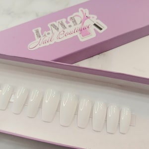 Classic White | Medium Coffin | Press on Nails
