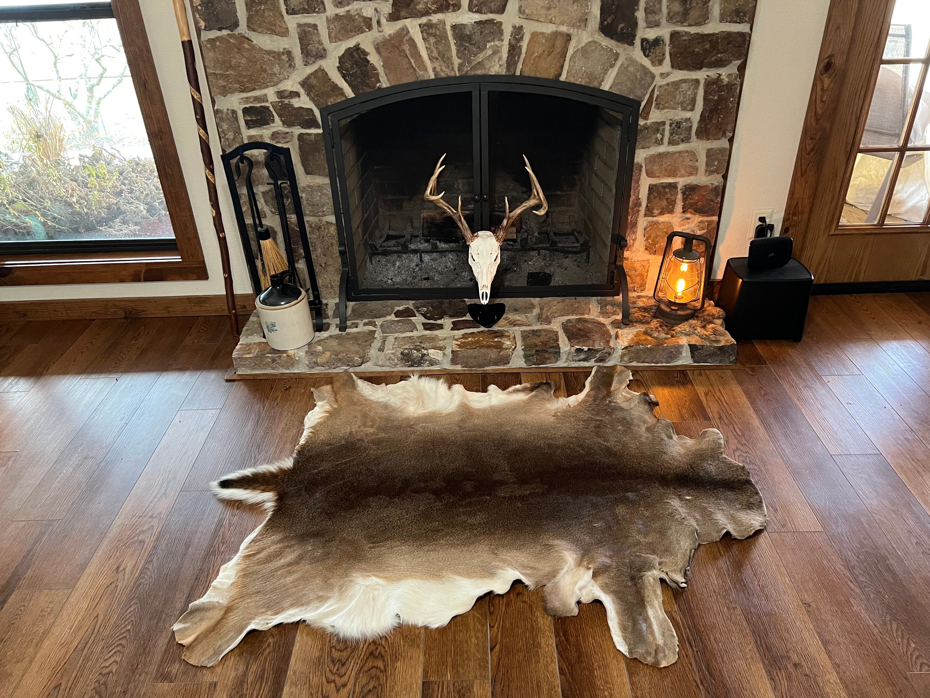 Deer hide rug deals