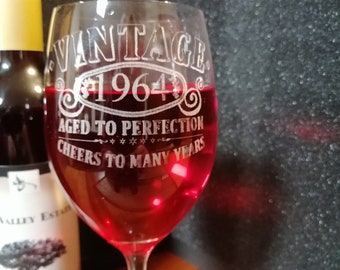 Wine glass Personalised with your year