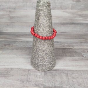 Red Wooden Beads Bracelet/Stretch Bracelet/6mm Beads/Handmade/Stackable Bracelet/7-Inch/Fashion Bracelet