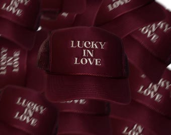 Gorra de camionero para novia, boda en Las Vegas, atuendo de despedida de soltera, gorra estilo western, accesorio para luna de miel, gorra granate, regalo de San Valentín, bordado, romántico