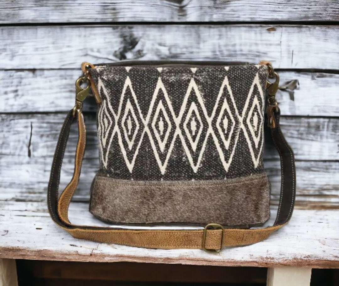 Western Rug Purses Cowhide Western Purse – Leather, Rug and Canvas, Cowhide - Azure ...