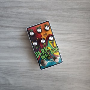 Sketchy Sounds Dark Waters Modulated Echo Guitar Pedal