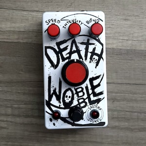 Sketchy Sounds Death Wobble Chorus / Vibrato Guitar Pedal