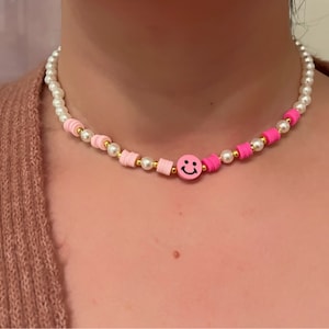 Pink Smiley Pearl Choker