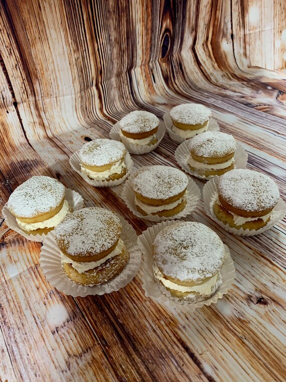 Vanilla Whoopie Pies