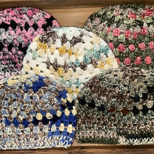 CROCHET GRANNY HAT, Retro Hippie Style Beanie, Vintage gift, Winter Accessory, Classic Granny Stitch.