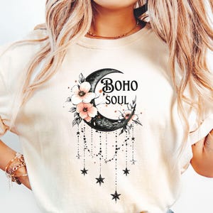Moon Shirt, Crescent Moon Tee, Moon T-Shirt, Celestial Top, Boho Moon Shirt, Bohemian Tshirt, Boho Comfort Colors Shirt